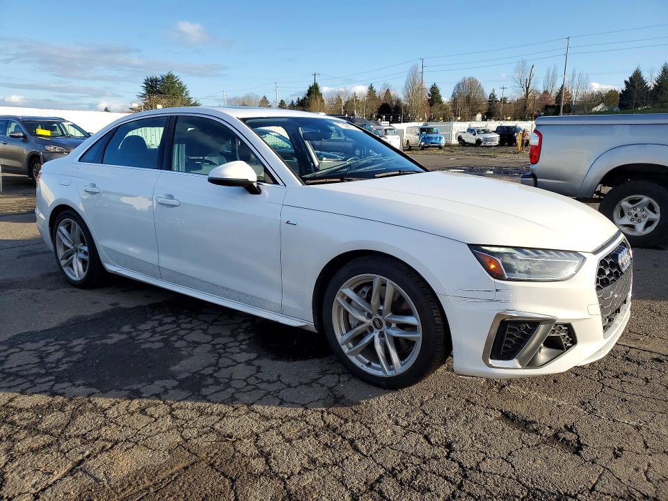 Продаж на аукціоні авто 2024 Audi A4, vin: WAUEAAF46RA033589, номер лоту: 77428375