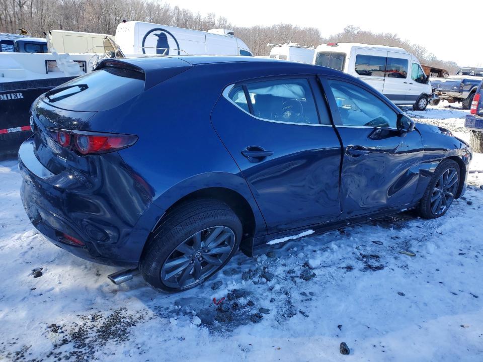 Продажа на аукционе авто 2019 Mazda 3, vin: JM1BPAJM7K1120872, номер лота: 74383405
