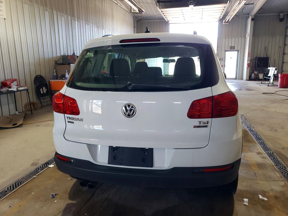Продажа на аукционе авто 2017 Volkswagen Tiguan, vin: WVGBV7AX7HK050369, номер лота: 76470915