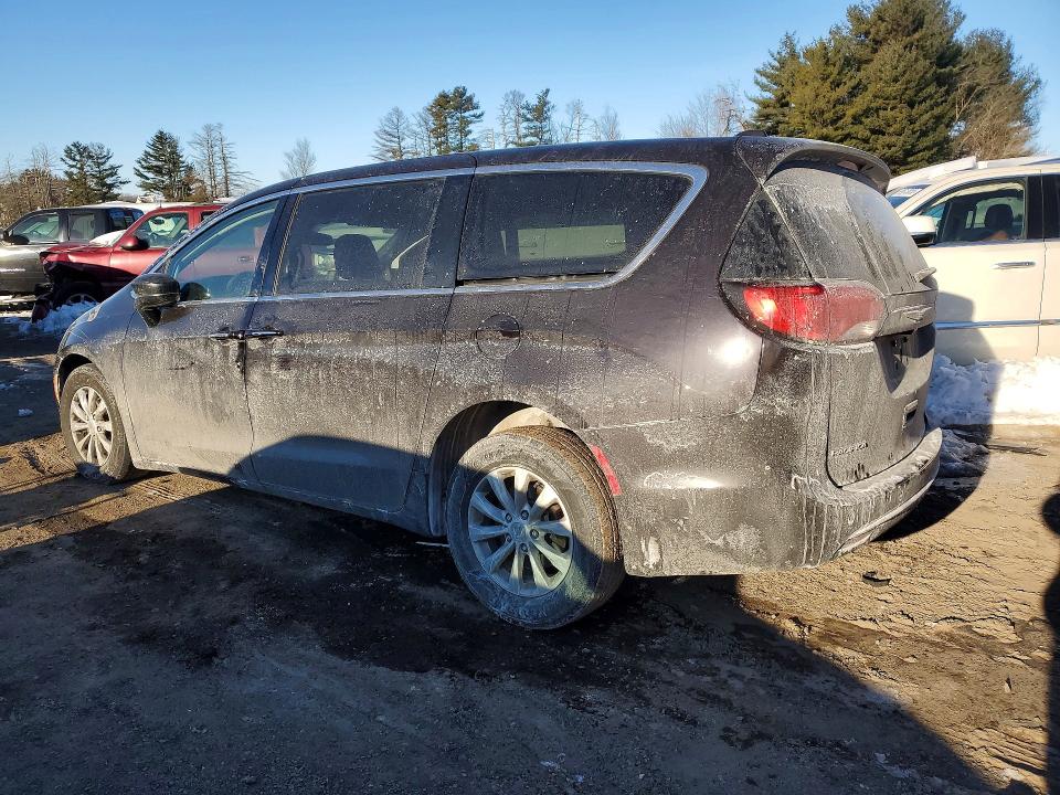Продаж на аукціоні авто 2018 Chrysler Pacifica, vin: 2C4RC1FG2JR279144, номер лоту: 76496095