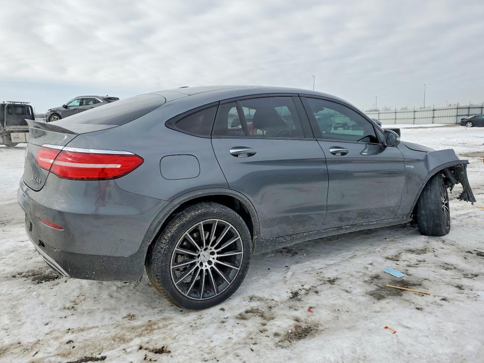 75439245 :رقم المزاد ، WDC0J6EB6HF284215 vin ، 2017 Mercedes-benz Glc Coupe مزاد بيع