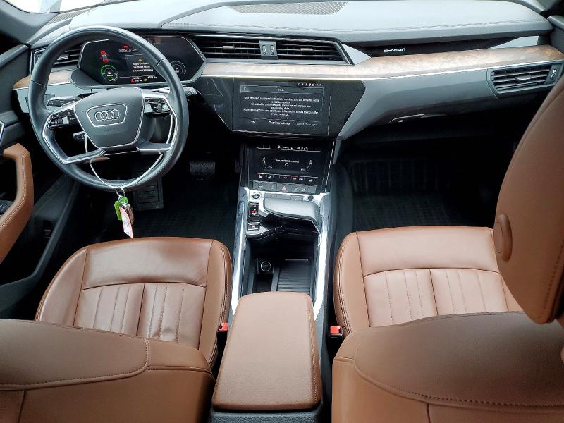 79067315 :رقم المزاد ، WA1AAAGE9NB031598 vin ، 2022 Audi E-tron مزاد بيع