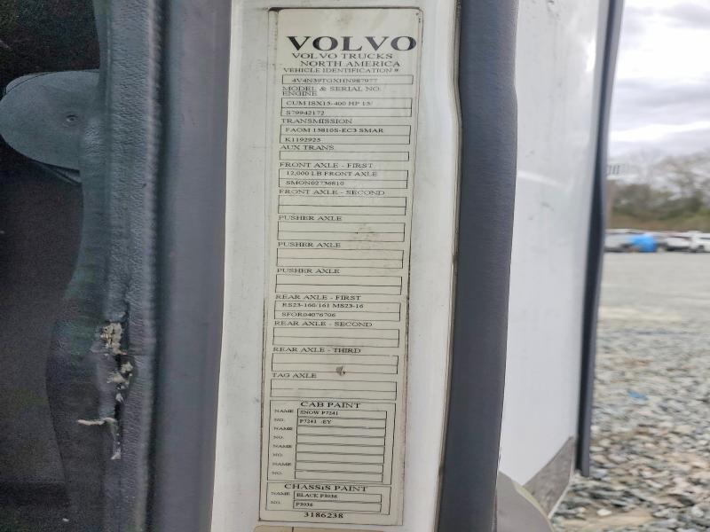 2017 Volvo Vnl მანქანა იყიდება აუქციონზე, vin: 4V4N39TGXHN987977, აუქციონის ნომერი: 77499495