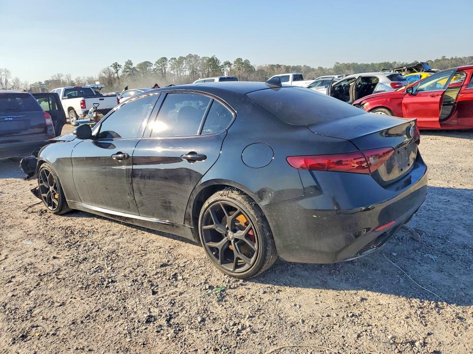 2020 Alfa Romeo Giulia მანქანა იყიდება აუქციონზე, vin: ZARFAMAN0L7626738, აუქციონის ნომერი: 77486395