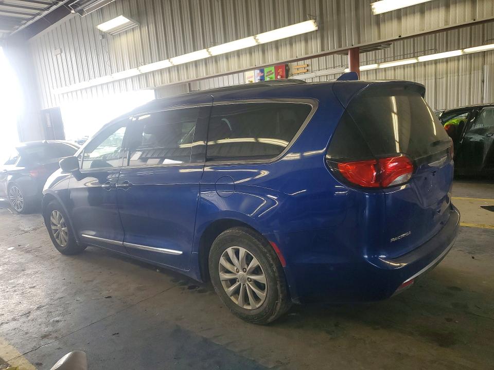 2019 Chrysler Pacifica მანქანა იყიდება აუქციონზე, vin: 2C4RC1BG5KR666102, აუქციონის ნომერი: 77033555