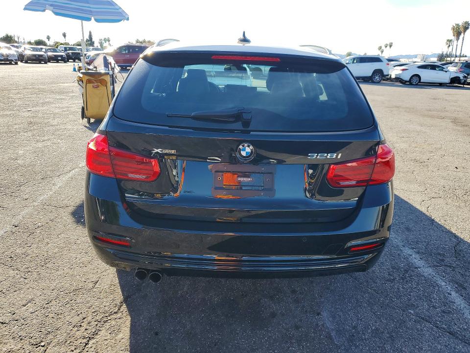 Продаж на аукціоні авто 2016 Bmw 328, vin: WBA8G5C50GK443330, номер лоту: 78339355