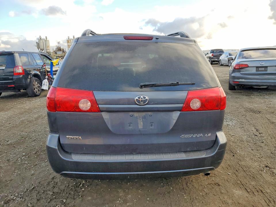 Продажа на аукционе авто 2007 Toyota Sienna, vin: 5TDZK23C47S071454, номер лота: 77796765