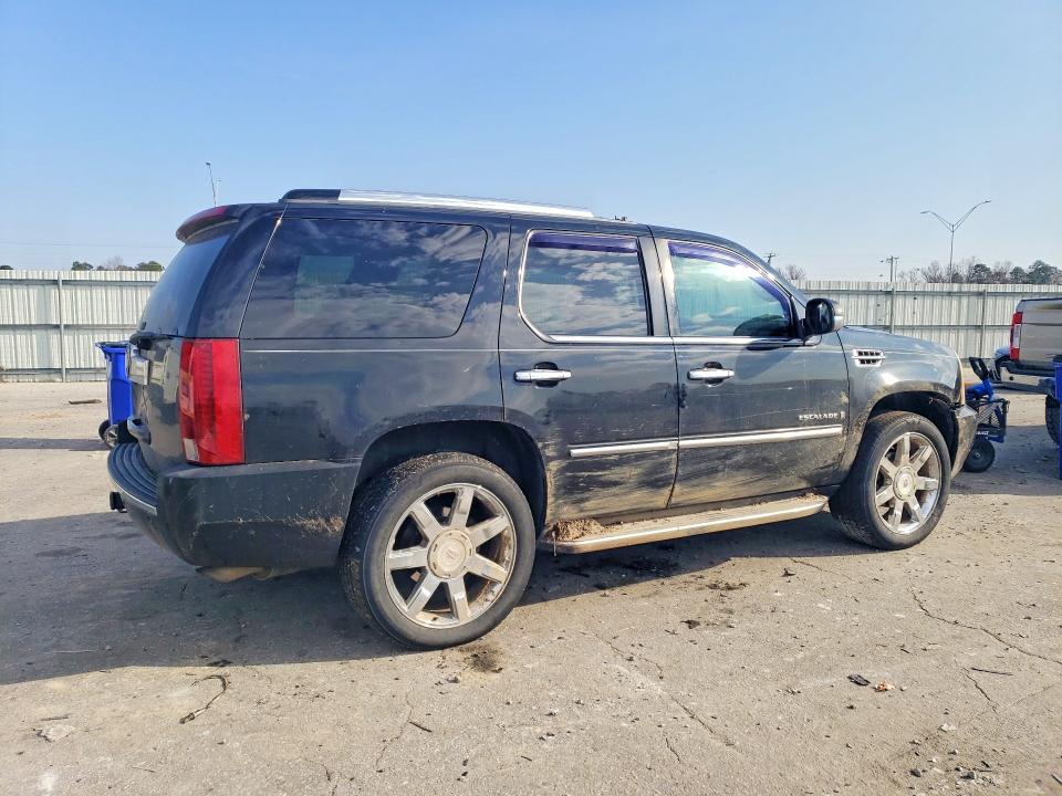 Продажа на аукционе авто 2007 Cadillac Escalade, vin: 1GYFK63897R353930, номер лота: 76463695