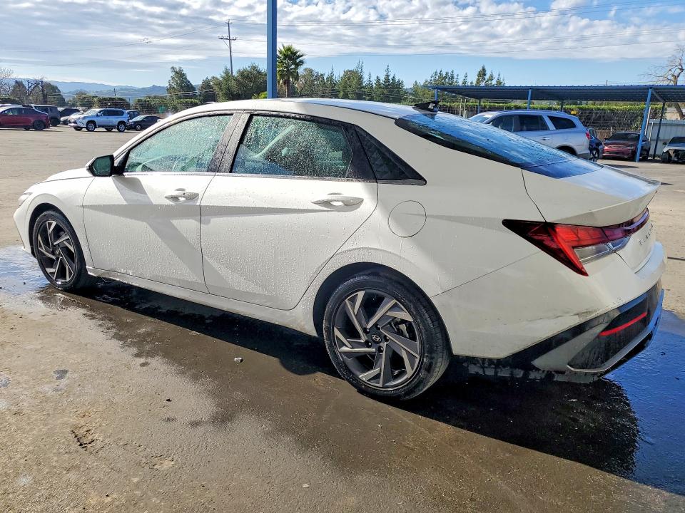 76997225 :رقم المزاد ، KMHLS4DG4SU946843 vin ، 2025 Hyundai Elantra مزاد بيع