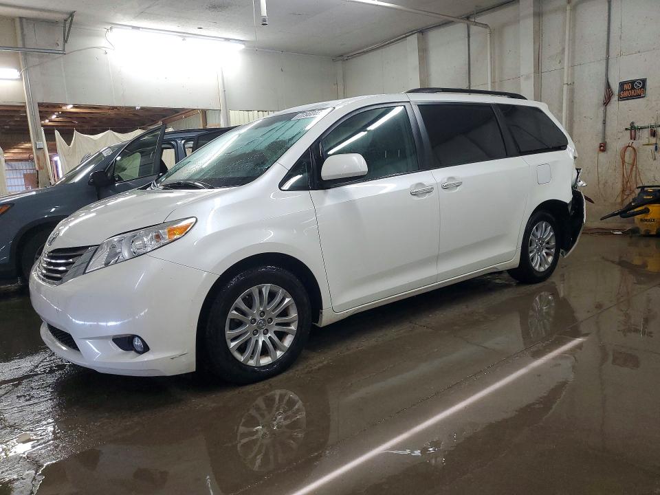 Aukcja sprzedaży 2017 Toyota Sienna, vin: 5TDYZ3DC4HS856456, numer aukcji: 77960485