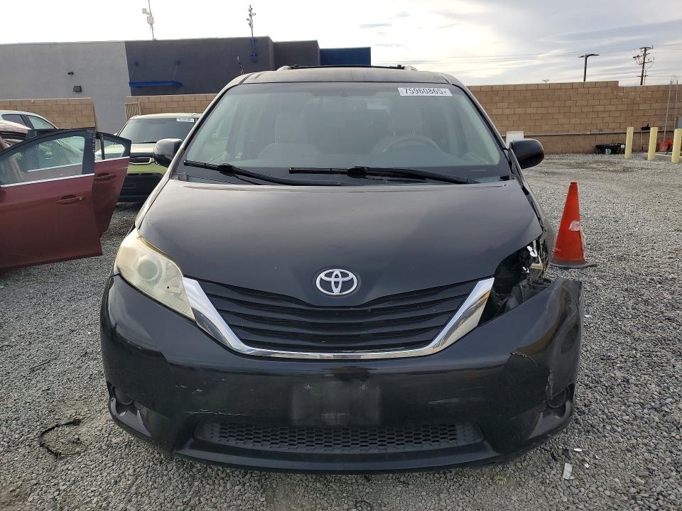 Aukcja sprzedaży 2013 Toyota Sienna, vin: 5TDKK3DC7DS292354, numer aukcji: 75960865