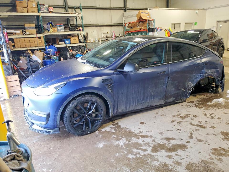 Продажа на аукционе авто 2023 Tesla Model Y, vin: 7SAYGDEE7PF648573, номер лота: 76552675