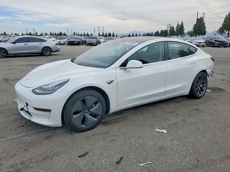 2018 Tesla Model 3 მანქანა იყიდება აუქციონზე, vin: 5YJ3E1EA7JF162085, აუქციონის ნომერი: 76394065