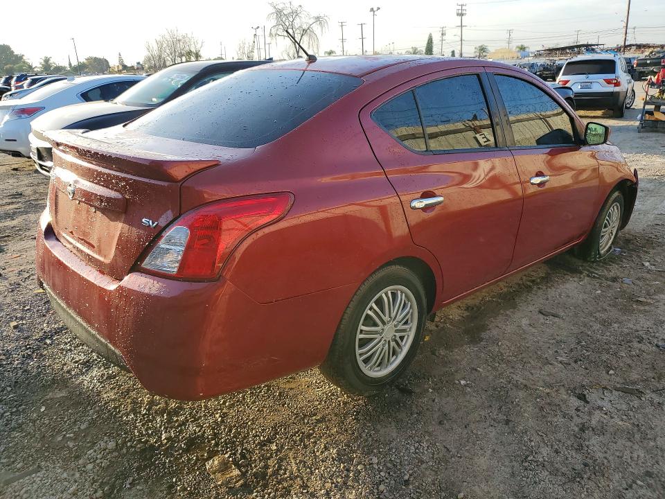 Продажа на аукционе авто 2017 Nissan Versa, vin: 3N1CN7AP0HL813164, номер лота: 79112375
