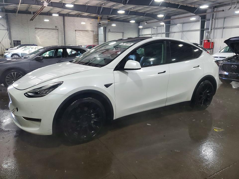75278975 :رقم المزاد ، 5YJYGAEE1MF142986 vin ، 2021 Tesla Model Y مزاد بيع