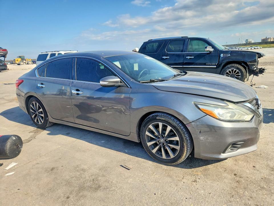 Продажа на аукционе авто 2017 Nissan Altima, vin: 1N4AL3AP0HC223079, номер лота: 55134636