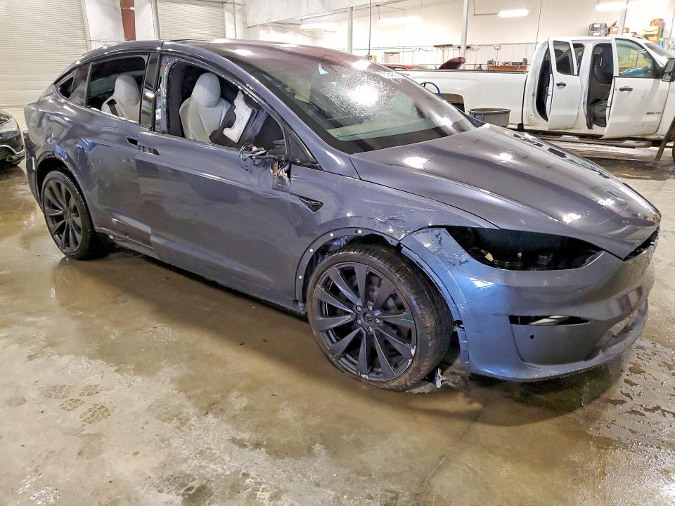 Продажа на аукционе авто 2022 Tesla Model X, vin: 7SAXCBE63NF332377, номер лота: 75734975