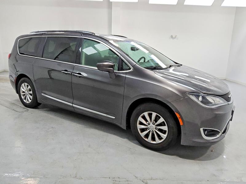 75280335 :رقم المزاد ، 2C4RC1BG9JR144684 vin ، 2018 Chrysler Pacifica مزاد بيع