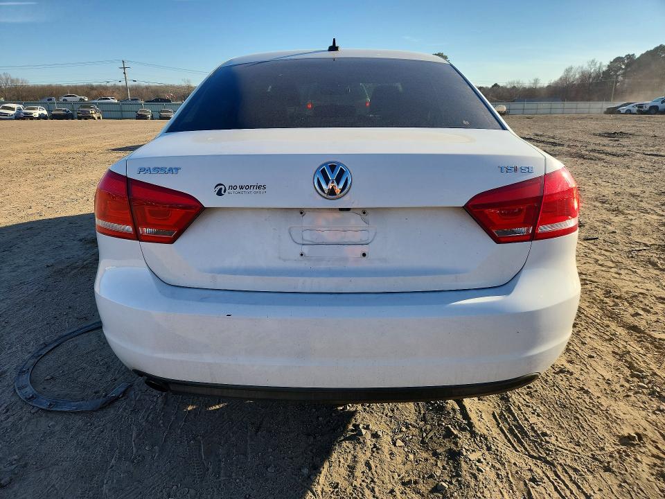 77328125 :رقم المزاد ، 1VWBT7A37EC110449 vin ، 2014 Volkswagen Passat مزاد بيع