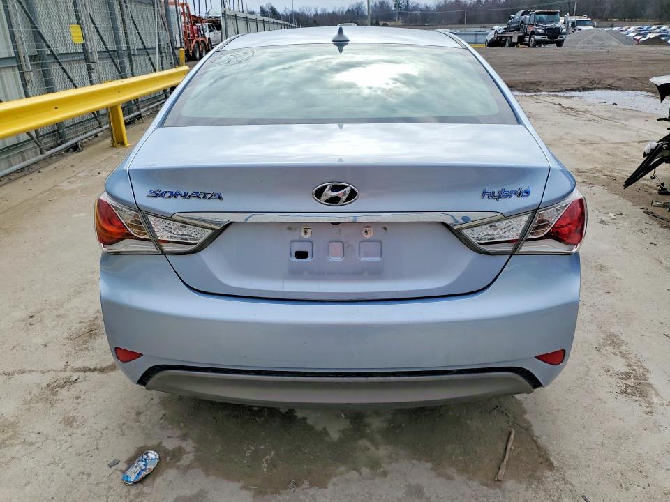 Продажа на аукционе авто 2015 Hyundai Sonata Hybrid, vin: KMHEC4A45FA135253, номер лота: 78720315