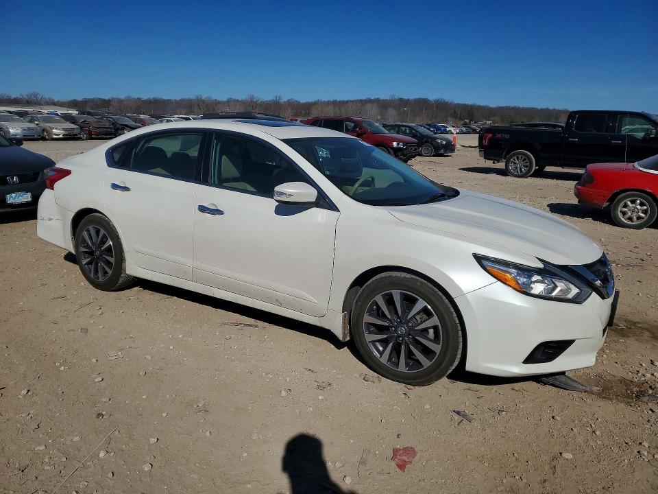 Продажа на аукционе авто 2016 Nissan Altima, vin: 1N4AL3AP2GC202443, номер лота: 79346135