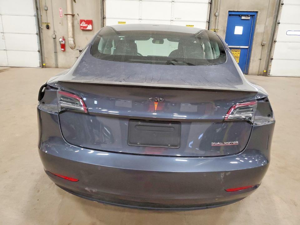 Продажа на аукционе авто 2022 Tesla Model 3, vin: 5YJ3E1EC3NF135201, номер лота: 77655465
