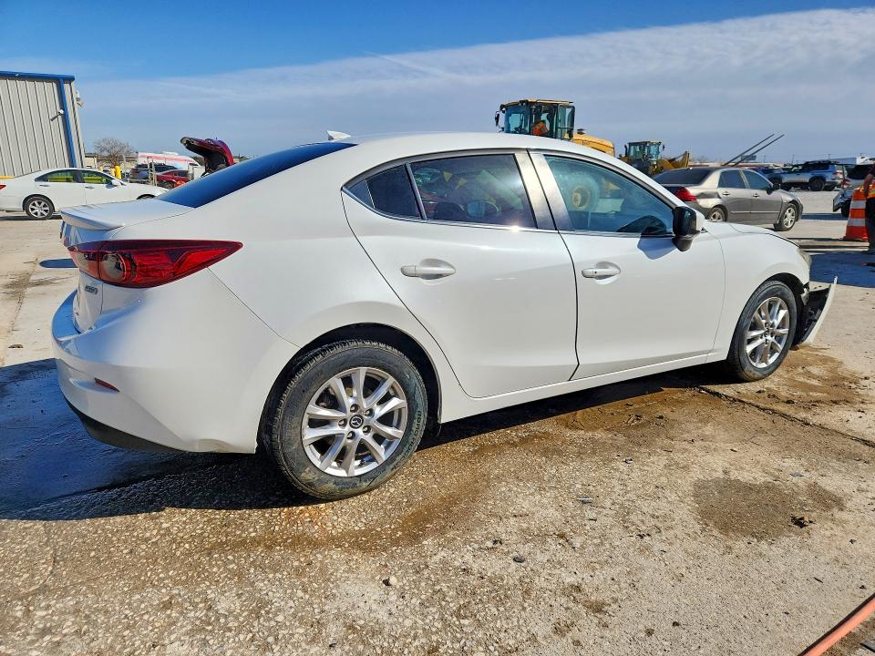 Продажа на аукционе авто 2016 Mazda 3, vin: JM1BM1X7XG1317682, номер лота: 77834165