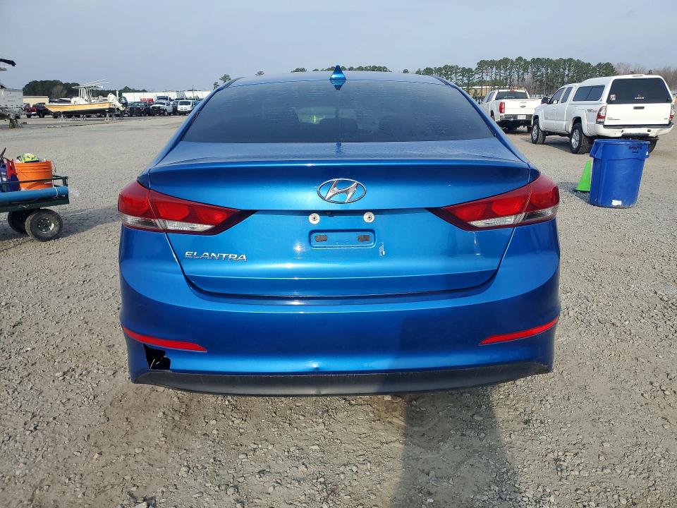 78419525 :رقم المزاد ، 5NPD84LF0JH256581 vin ، 2018 Hyundai Elantra مزاد بيع