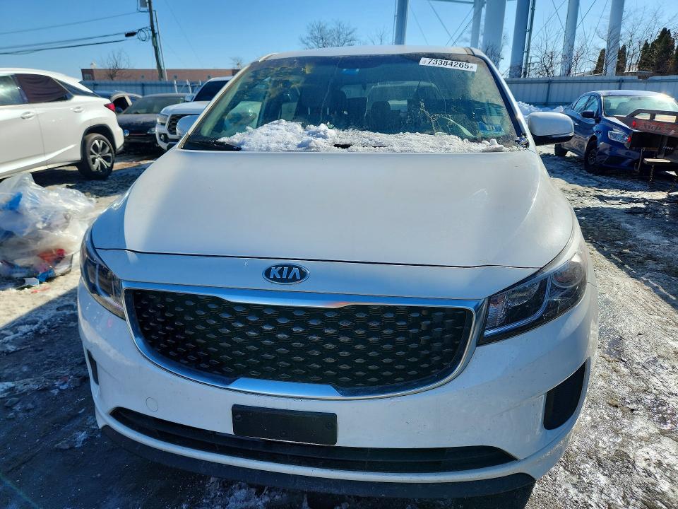 2018 Kia Sedona Lx მანქანა იყიდება აუქციონზე, vin: KNDMB5C18J6381981, აუქციონის ნომერი: 73384265
