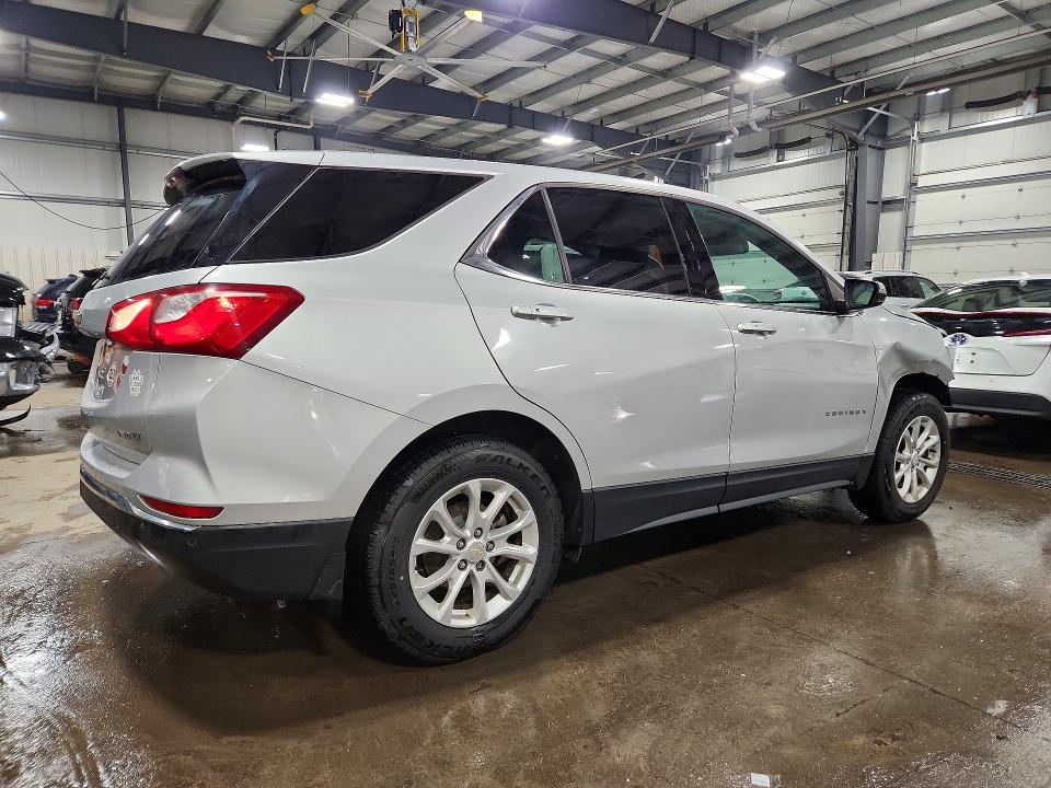Продажа на аукционе авто 2019 Chevrolet Equinox, vin: 2GNAXUEVXK6119073, номер лота: 76748375