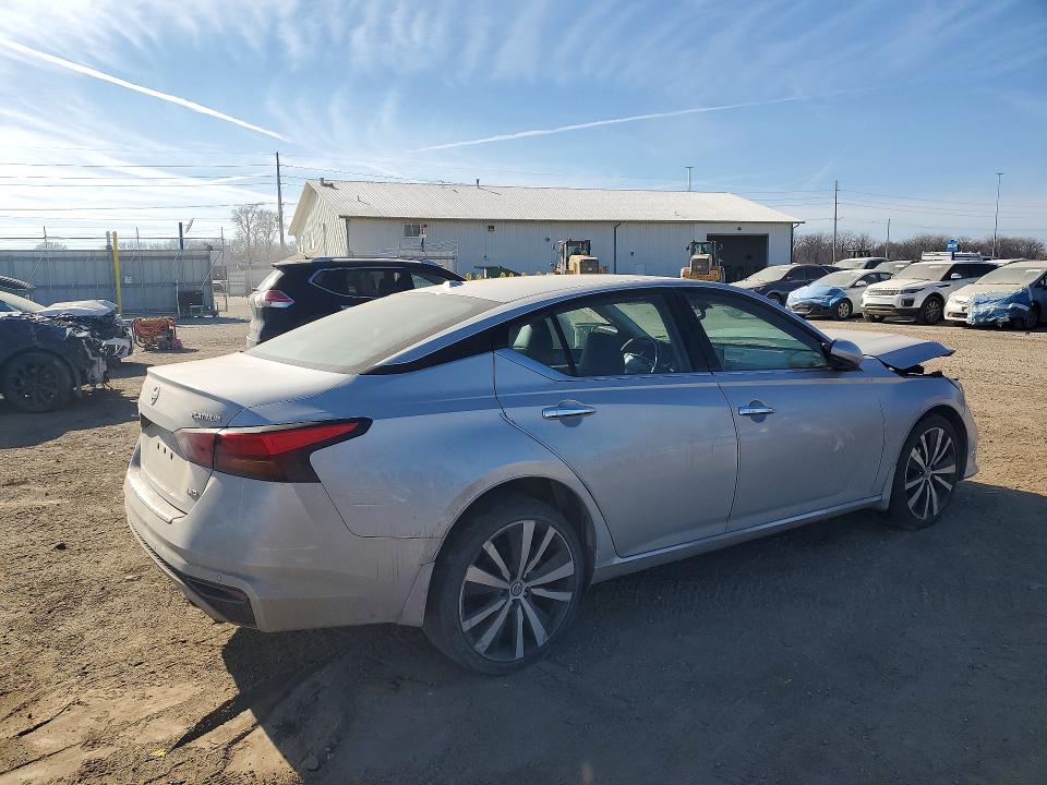 Продажа на аукционе авто 2021 Nissan Altima, vin: 1N4BL4FW2MN312404, номер лота: 76223825