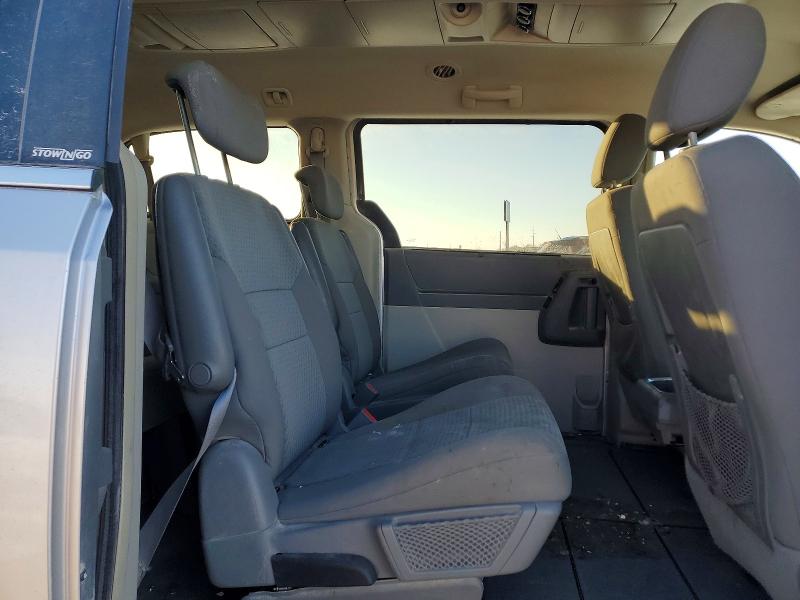 76010745 :رقم المزاد ، 2A4RR5D14AR104019 vin ، 2010 Chrysler Town & Country مزاد بيع