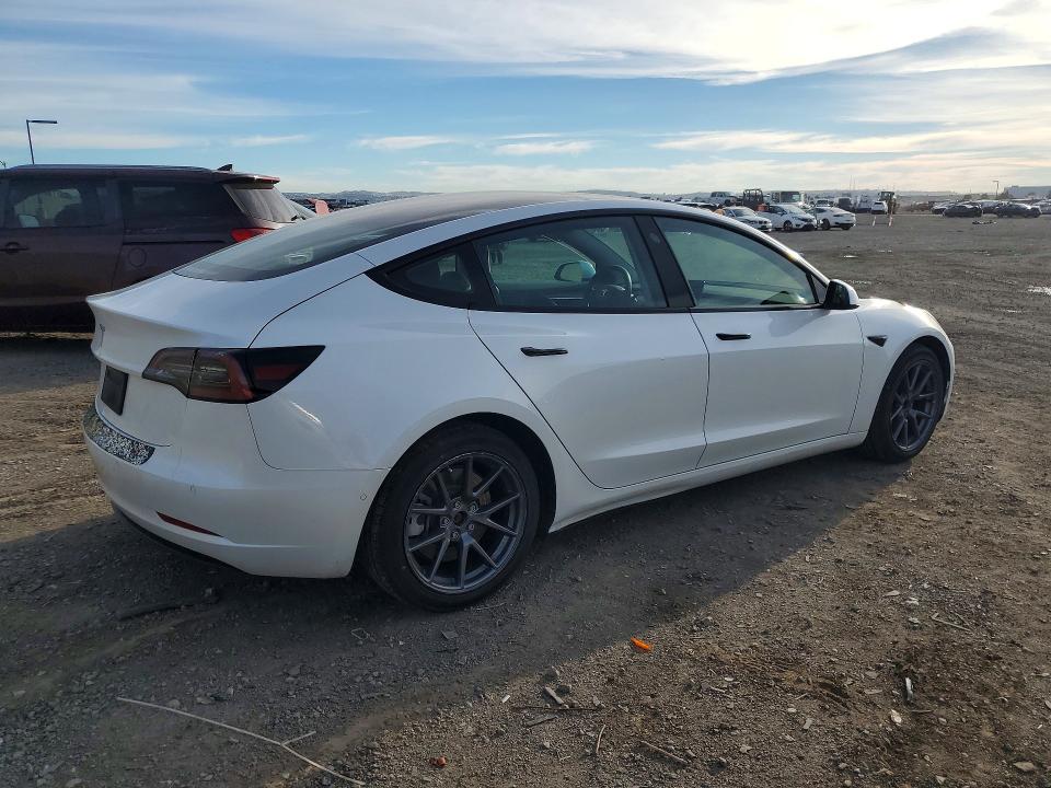 2021 Tesla Model 3 მანქანა იყიდება აუქციონზე, vin: 5YJ3E1EA3MF027240, აუქციონის ნომერი: 78904335