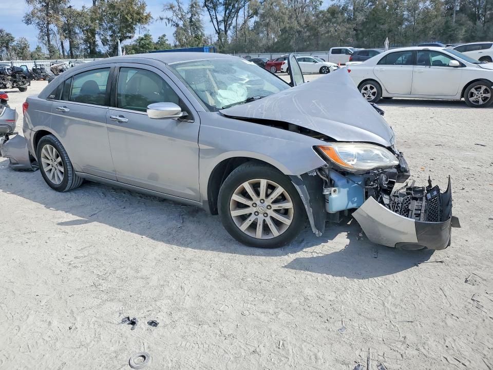 Продажа на аукционе авто 2014 Chrysler 200, vin: 1C3CCBCG9EN156271, номер лота: 76868495