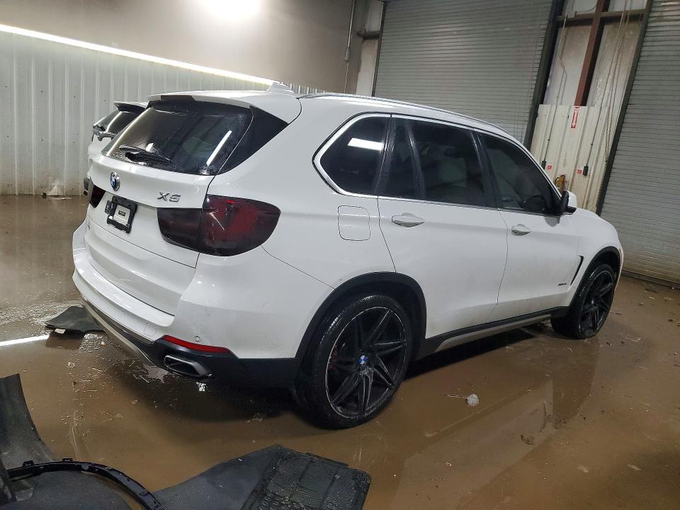 75637085 :رقم المزاد ، 5UXKR0C59J0X85611 vin ، 2018 Bmw X5 مزاد بيع