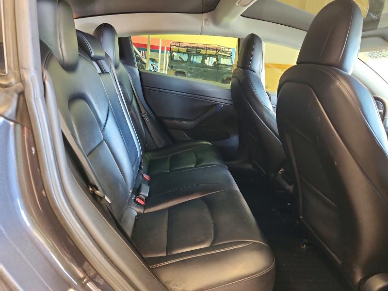 Продажа на аукционе авто 2018 Tesla Model 3, vin: 5YJ3E1EB6JF116823, номер лота: 76277275