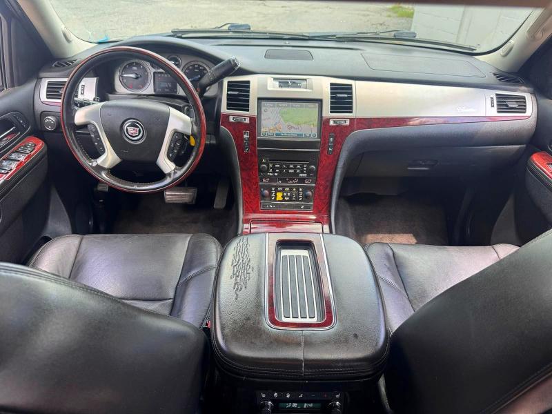 Продажа на аукционе авто 2012 Cadillac Escalade P, vin: 1GYS4CEF7CR220872, номер лота: 77346255