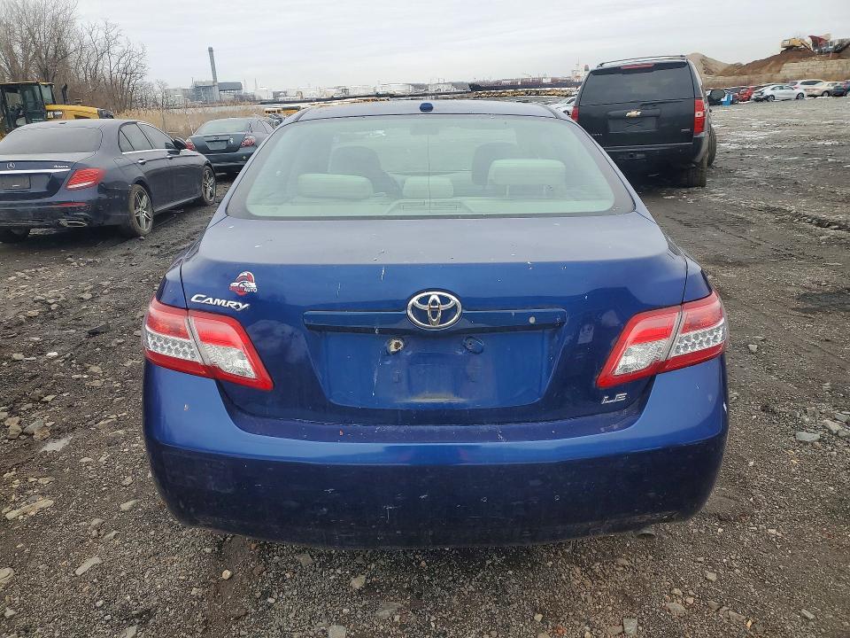 2010 Toyota Camry მანქანა იყიდება აუქციონზე, vin: 4T1BF3EK0AU555281, აუქციონის ნომერი: 78132695