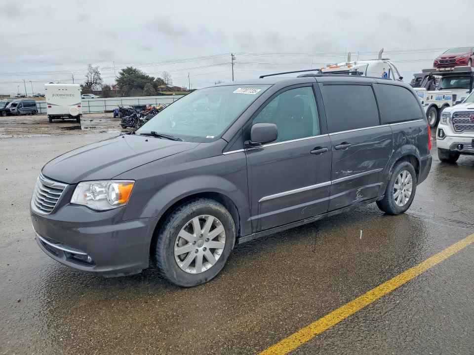 77707735 :رقم المزاد ، 2C4RC1BG5FR644641 vin ، 2015 Chrysler Town & Country مزاد بيع