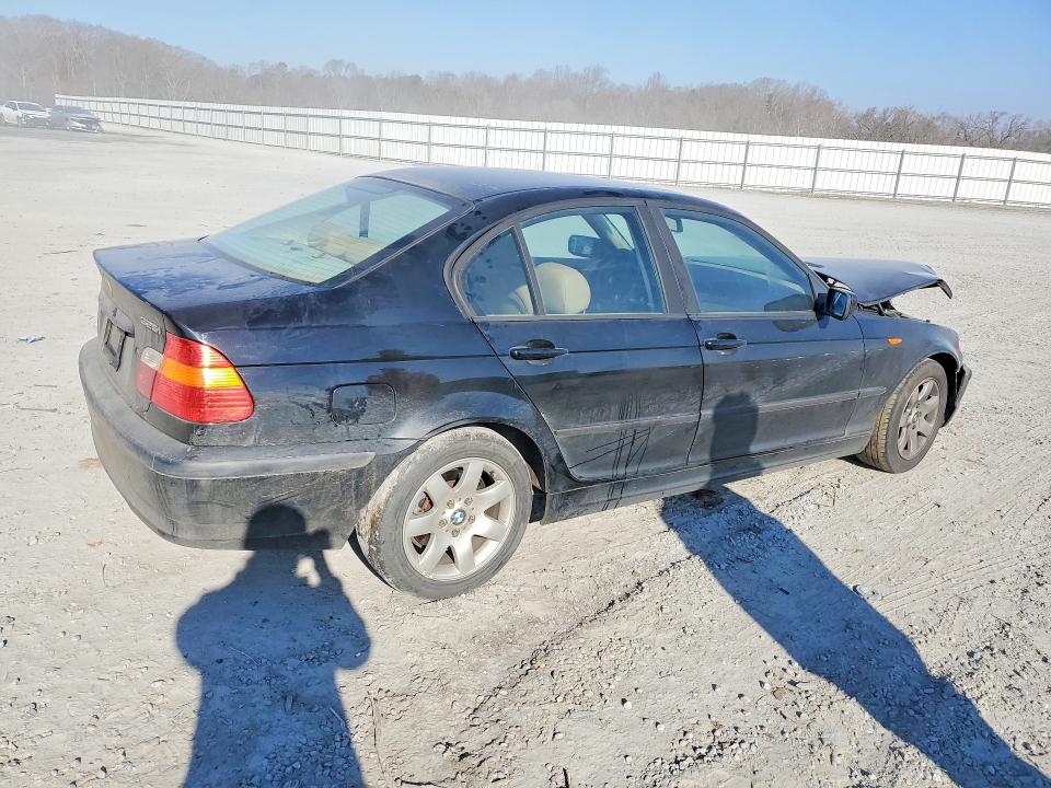 76925655 :رقم المزاد ، WBAET37483NJ32600 vin ، 2003 Bmw 325 مزاد بيع