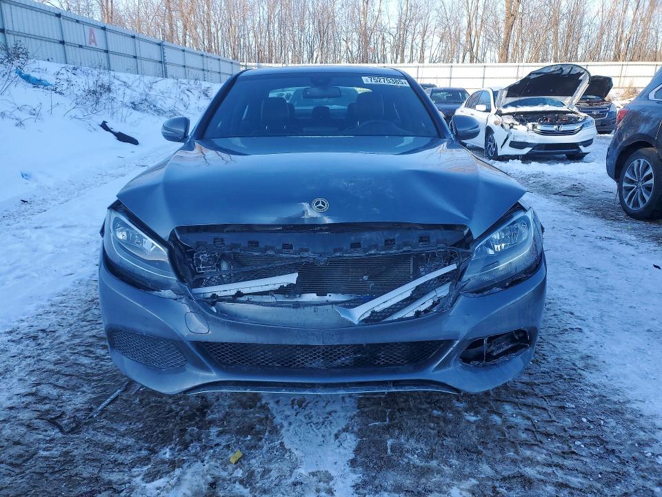 Продажа на аукционе авто 2018 Mercedes-benz C, vin: 55SWF4KB6JU281883, номер лота: 75275385