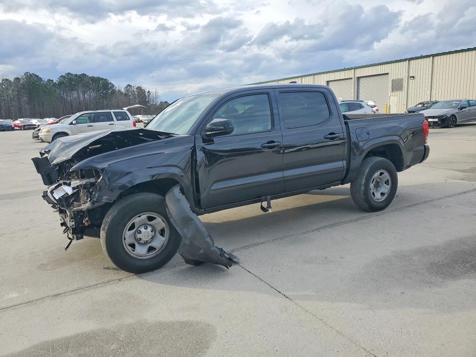 77794505 :رقم المزاد ، 3TYAX5GN4NT051959 vin ، 2022 Toyota Tacoma مزاد بيع