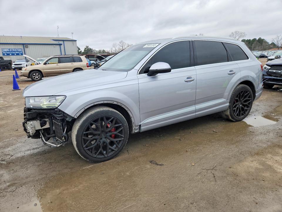 Продажа на аукционе авто 2018 Audi Q7, vin: WA1LAAF70JD039499, номер лота: 76901245