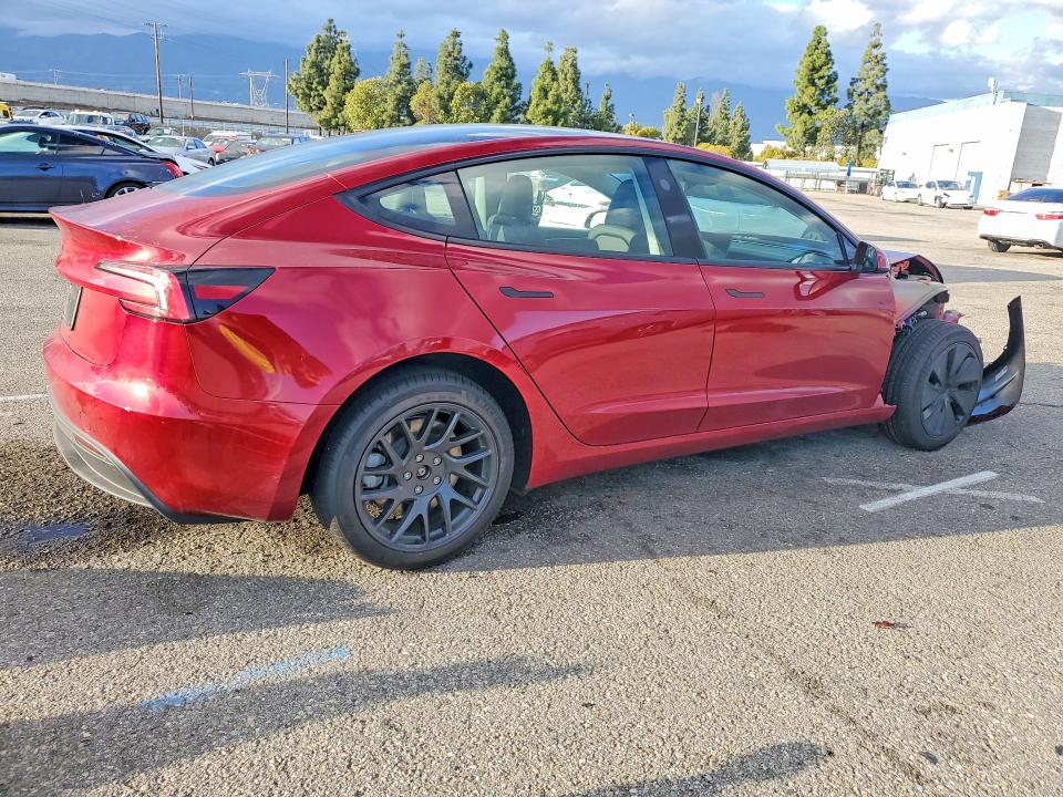 2026 Tesla Model 3 მანქანა იყიდება აუქციონზე, vin: 5YJ3E1EA8TF128241, აუქციონის ნომერი: 77694435