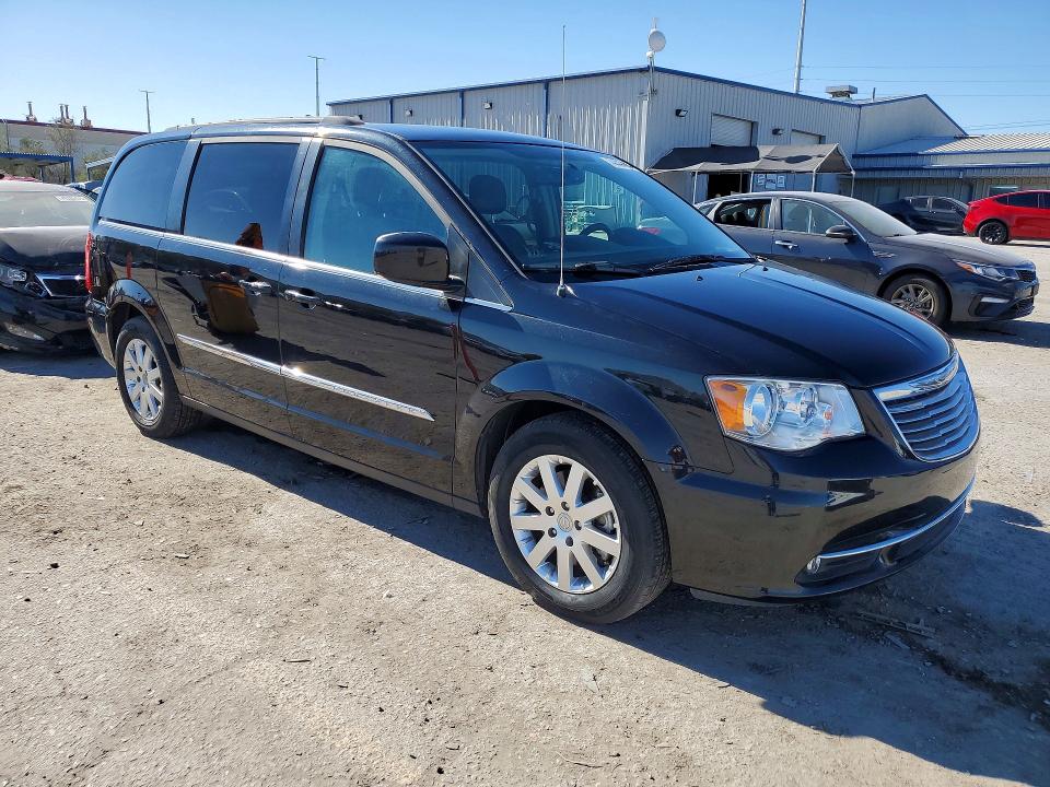 74679115 :رقم المزاد ، 2C4RC1BG4GR212849 vin ، 2016 Chrysler Town & Country مزاد بيع