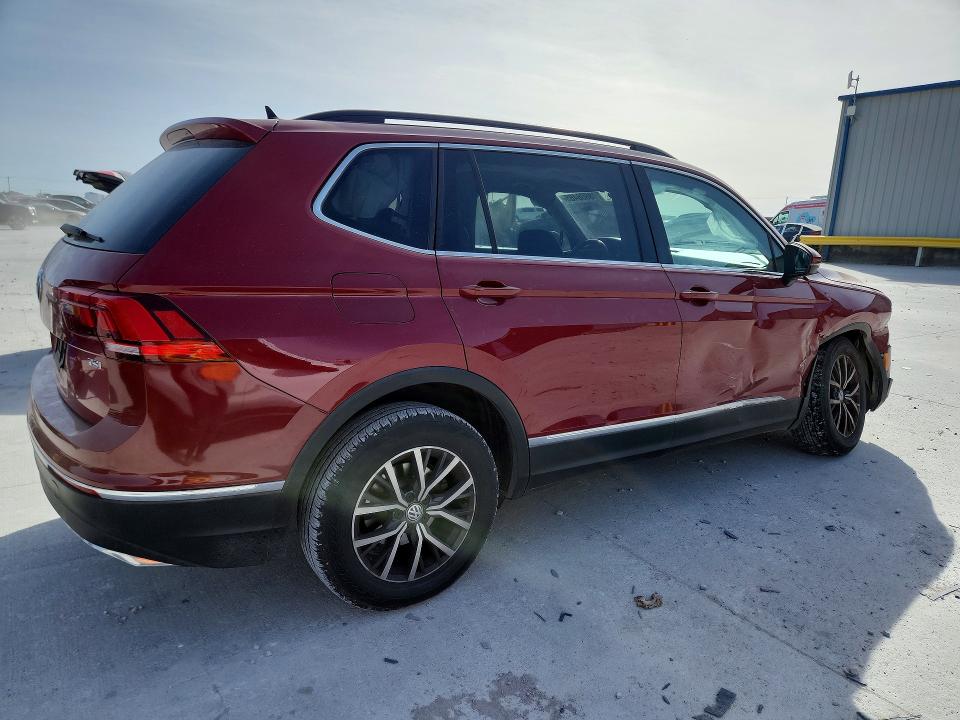 Продажа на аукционе авто 2018 Volkswagen Tiguan, vin: 3VV3B7AX0JM204387, номер лота: 78808485