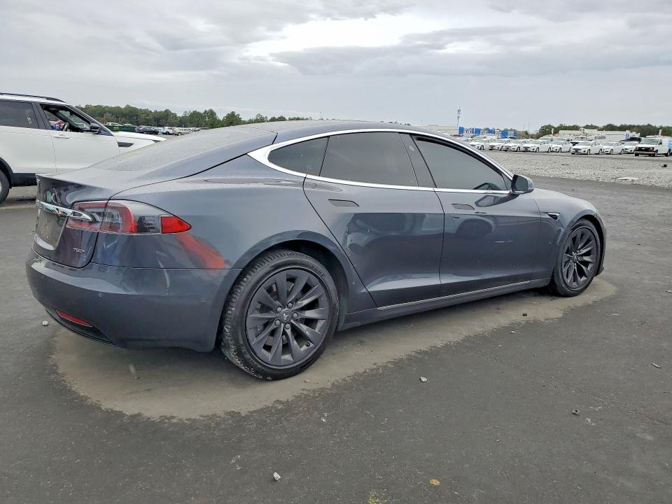 Продаж на аукціоні авто 2018 Tesla Model S, vin: 5YJSA1E25JF276070, номер лоту: 76934455