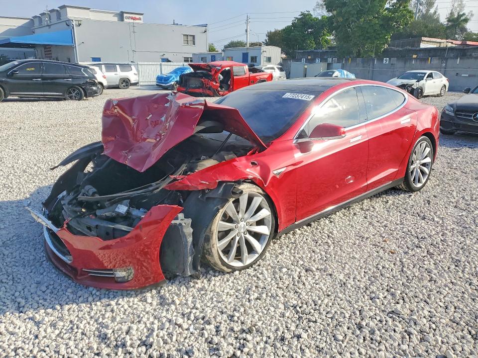 Продаж на аукціоні авто 2013 Tesla Model S, vin: 5YJSA1DP1DFP13077, номер лоту: 77237415