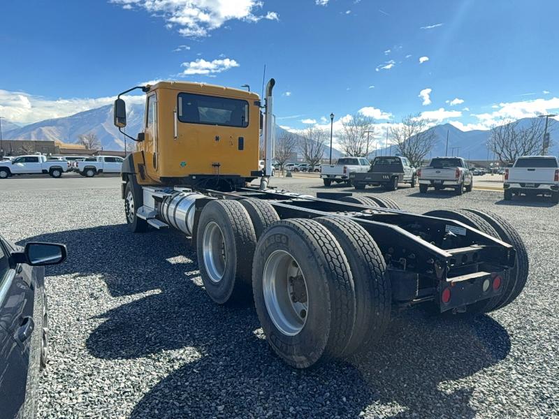 79422195 :رقم المزاد ، 3HSJGTKR3FN711535 vin ، 2015 Caterpillar Ct660 مزاد بيع