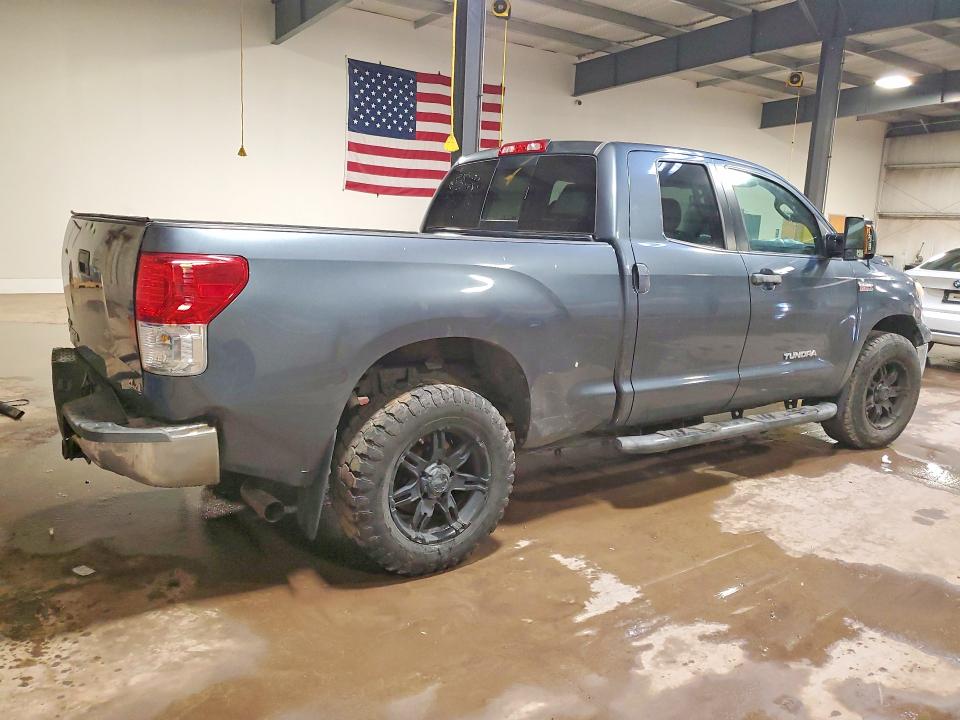 77780575 :رقم المزاد ، 5TFUY5F17AX141969 vin ، 2010 Toyota Tundra مزاد بيع